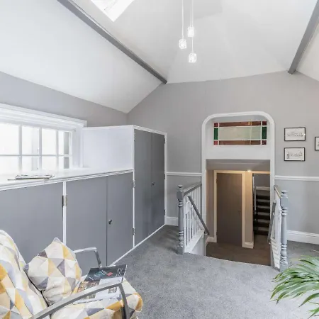 1 Bed In 83084